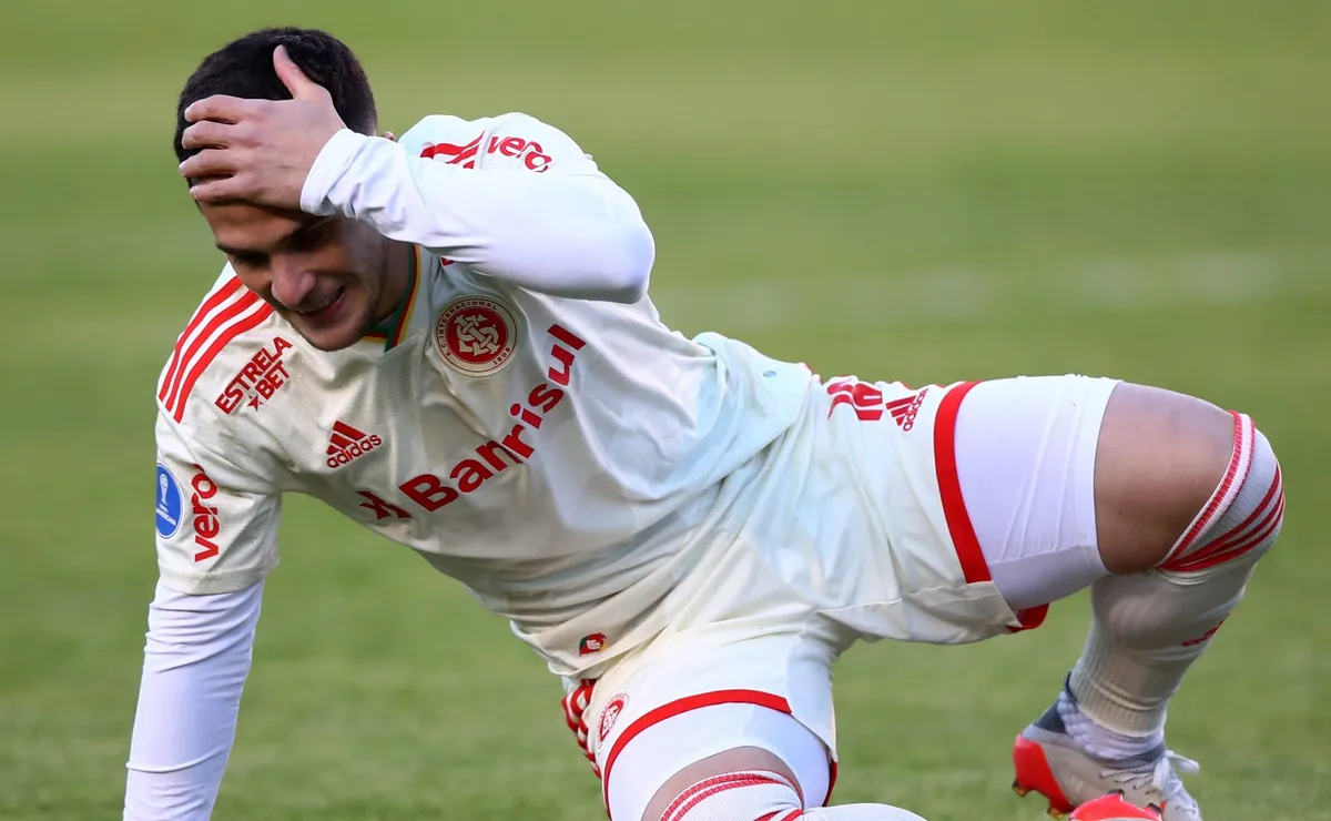 Fabricio Bustos, uno de los viejos anhelos de River, palpitó el cruce de octavos.