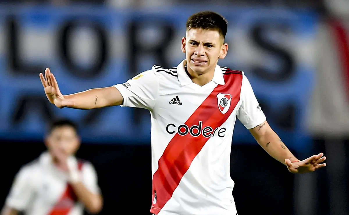 ¿Qué sucederá con Echeverri?