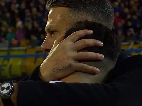 El emotivo abrazo de Demichelis con Elías Gómez luego de su tragedia familiar