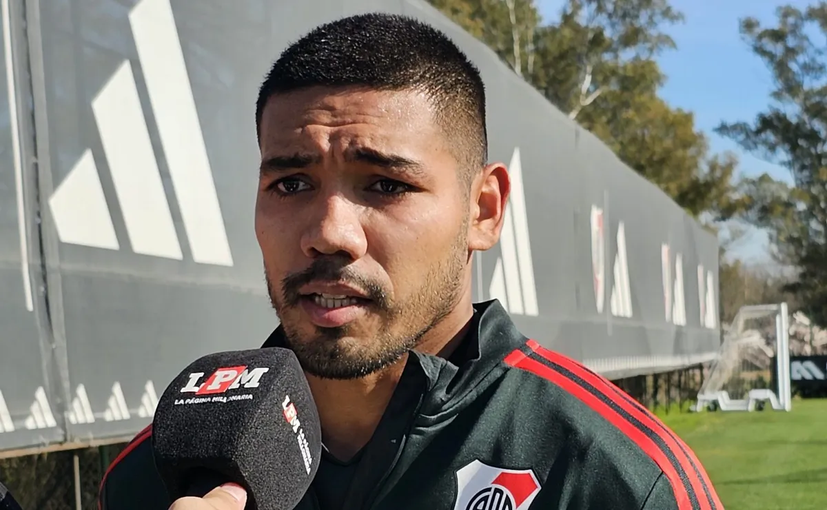 David Martínez podría continuar su carrera en el fútbol estadounidense.