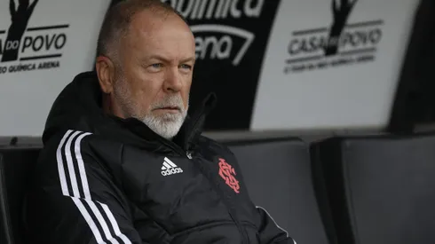 Mano Menezes se va del Inter a pocos días del duelo copero con River.