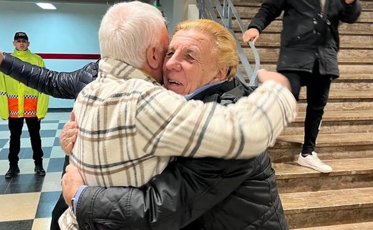El Beto y Mostaza fueron protagonistas de un emotivo encuentro.