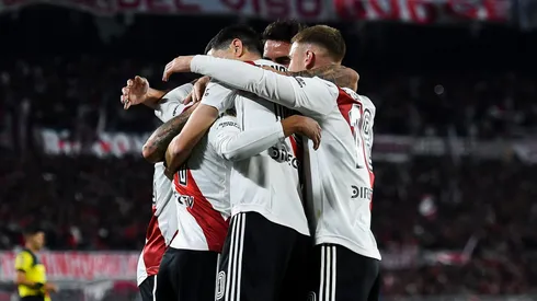 El Más Grande celebró con una camiseta especial.