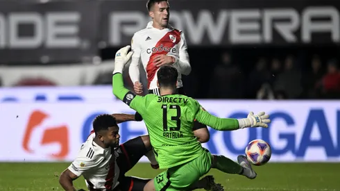 Batalla tuvo una atajada descomunal y salvó a San Lorenzo de la derrota. Foto: LPM / Diego Haliasz.