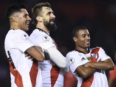 "River huele sangre y va al hueso"