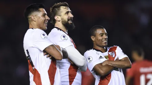 Enzo Pérez, pratto y De La Cruz.