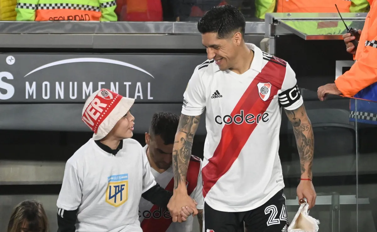 Enzo Pérez, el ídolo de los niños.