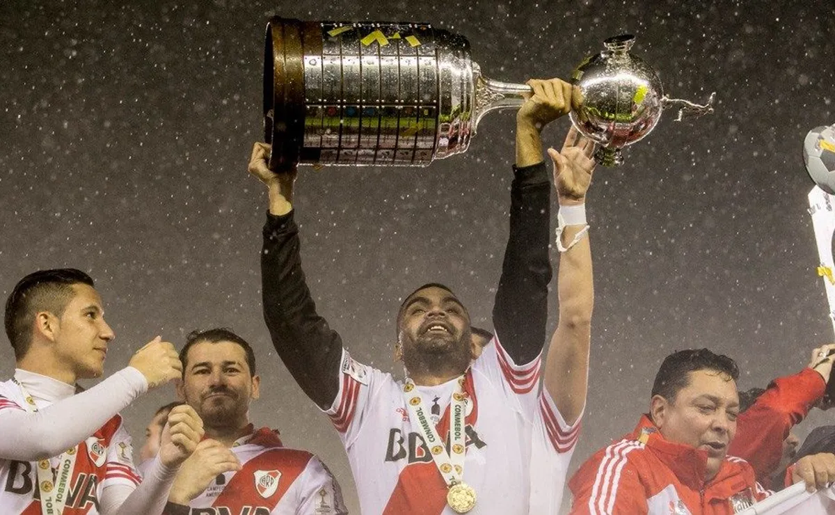 Gabriel Mercado con la Libertadores.