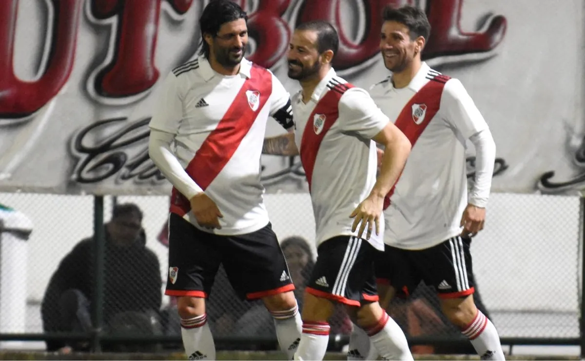 El Chori Domínguez brilló en la noche del Senior frente a Independiente