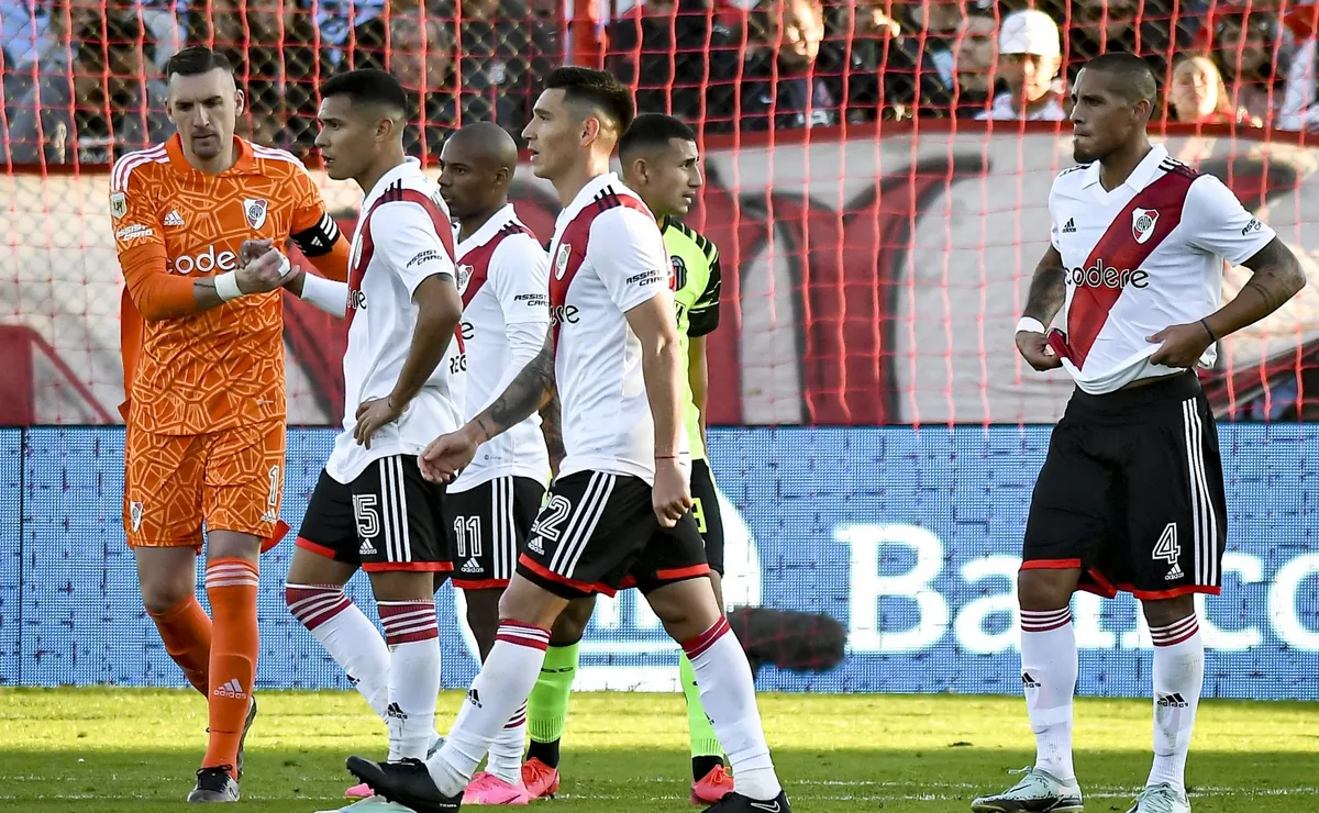 River cayó ante Barracas y ahora deberá hacer nuevos cálculos para saber cuándo puede dar la vuelta.