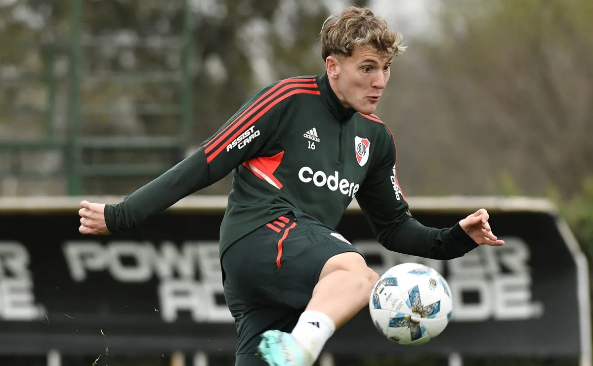 Facundo Colidio empieza a hacer méritos para ser titular.