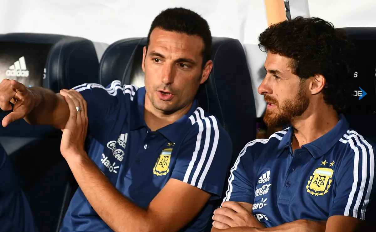 Scaloni y Aimar siguen de cerca a varios jugadores de River.