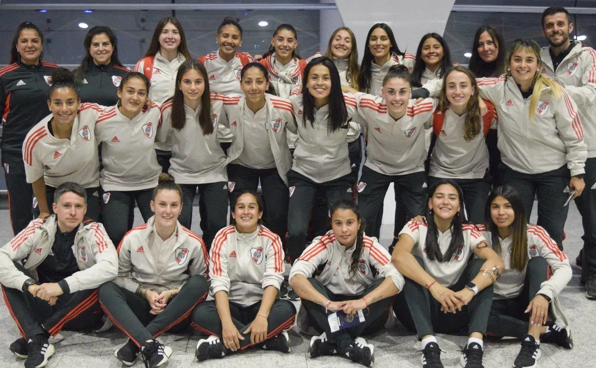 La delegación de River llegó a Madrid.