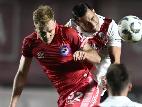 Sin solución: la alarmante estadística de River en pelota parada