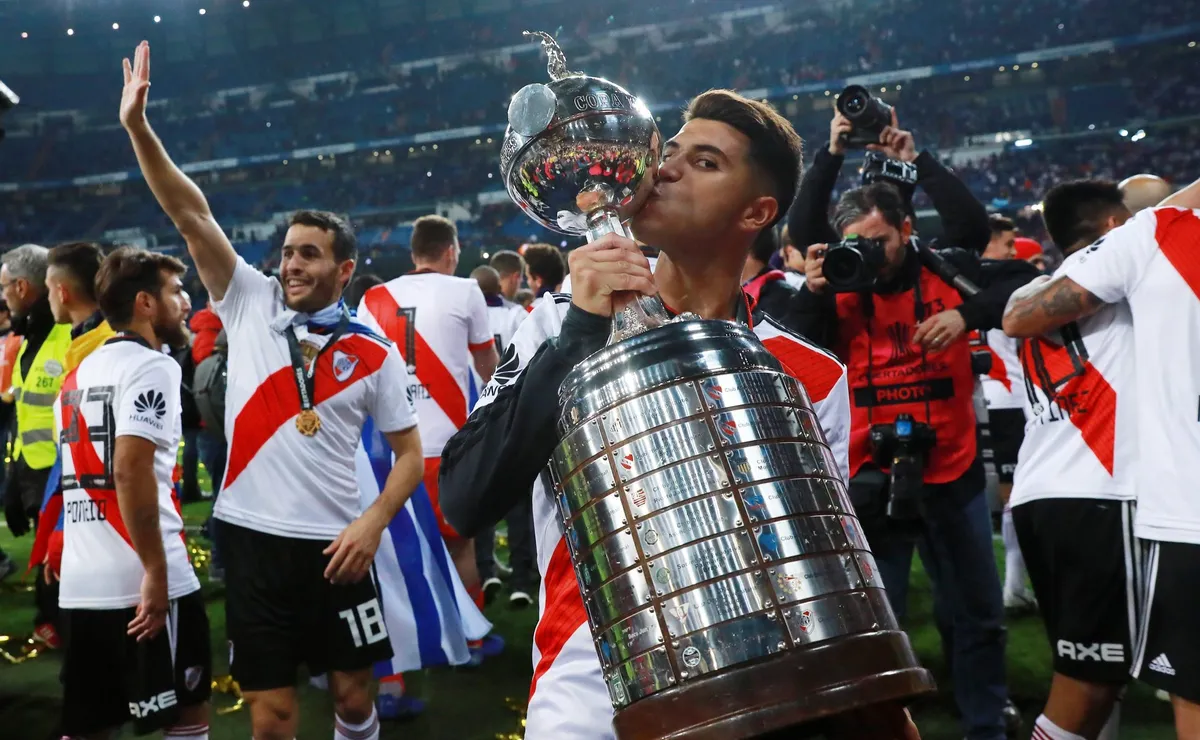 Palacios.