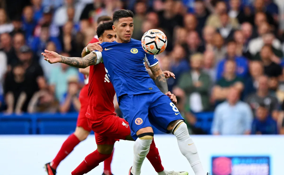 Enzo la rompió toda en el empate del Chelsea frente a Liverpool.