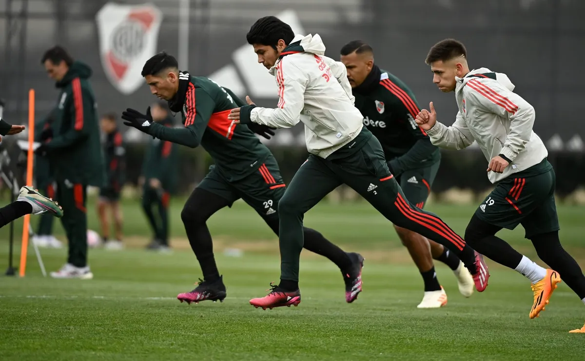 Micho tomó una decisión con el plantel de River.