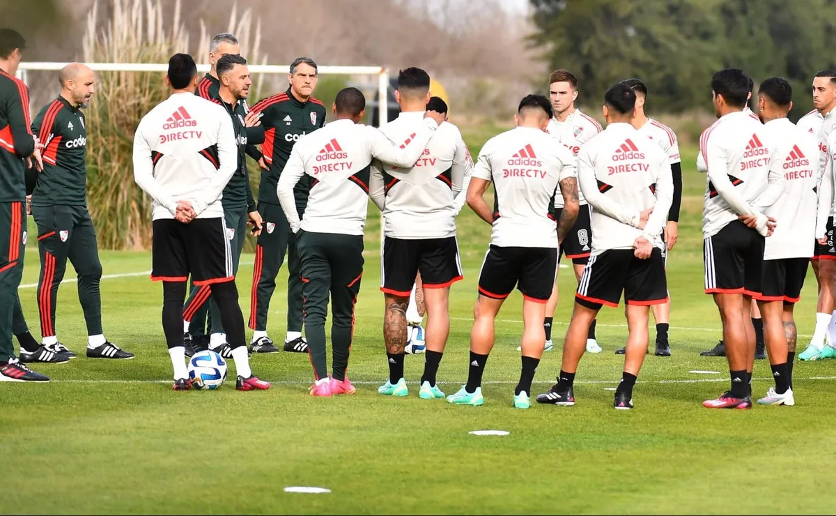 River entrena por la tarde y luego se concentrará