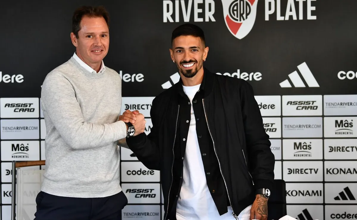 Lanzini en su llegada a River