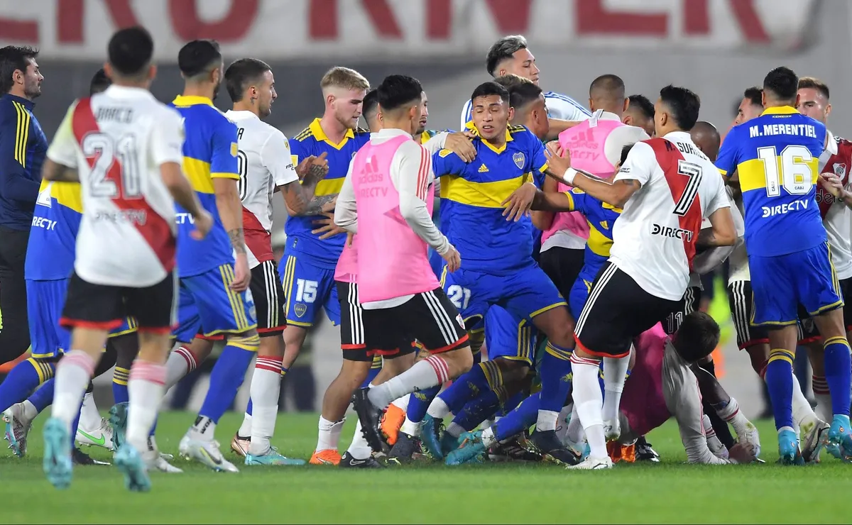 Los incidentes entre River y Boca.