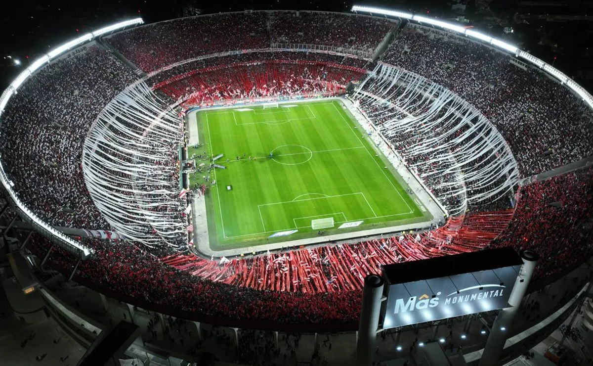 El Estadio Monumental se prepara para otra temporada.