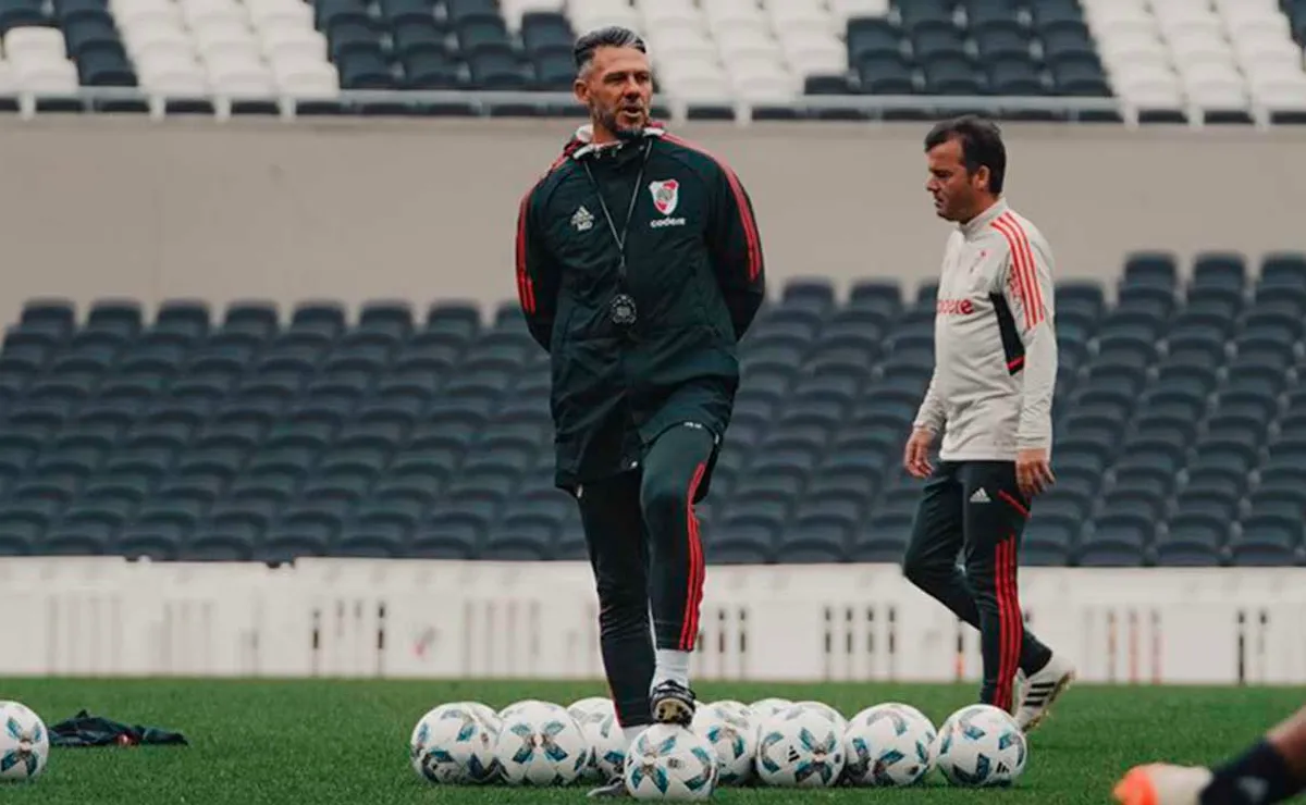 Demichelis analiza cambios para recibir a Huracán.