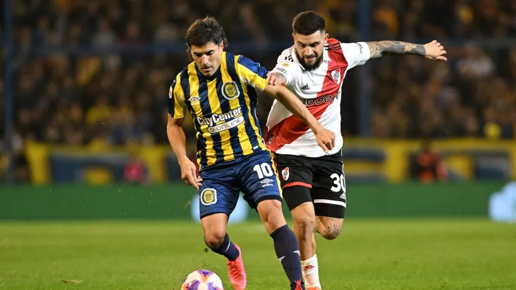 River solo logró una victoria ante Canalla en los últimos 14 años y fue en 2020 con goles de Robert Rojas y Martínez en contra.