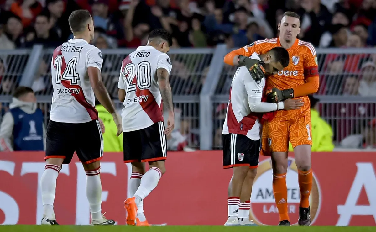 Las dudas de River en la defensa para ir a la Bombonera.