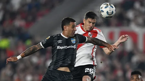 El Más Grande se mide ante el Decano en el Monumental esta noche.