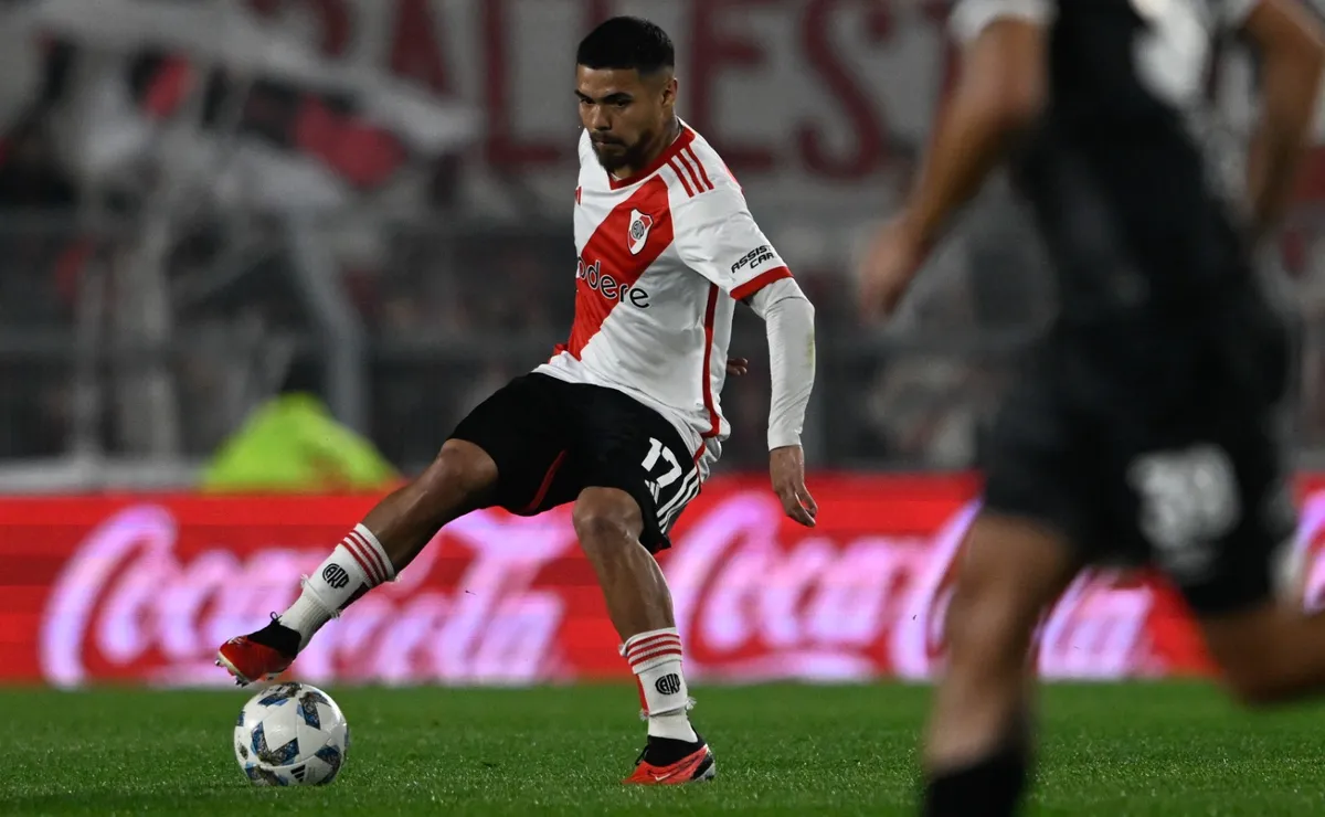 Paulo Díaz vs atlético Tucumán
