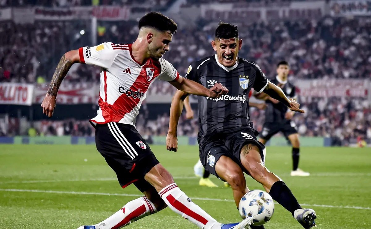 River enfrentó a Atlético Tucumán.