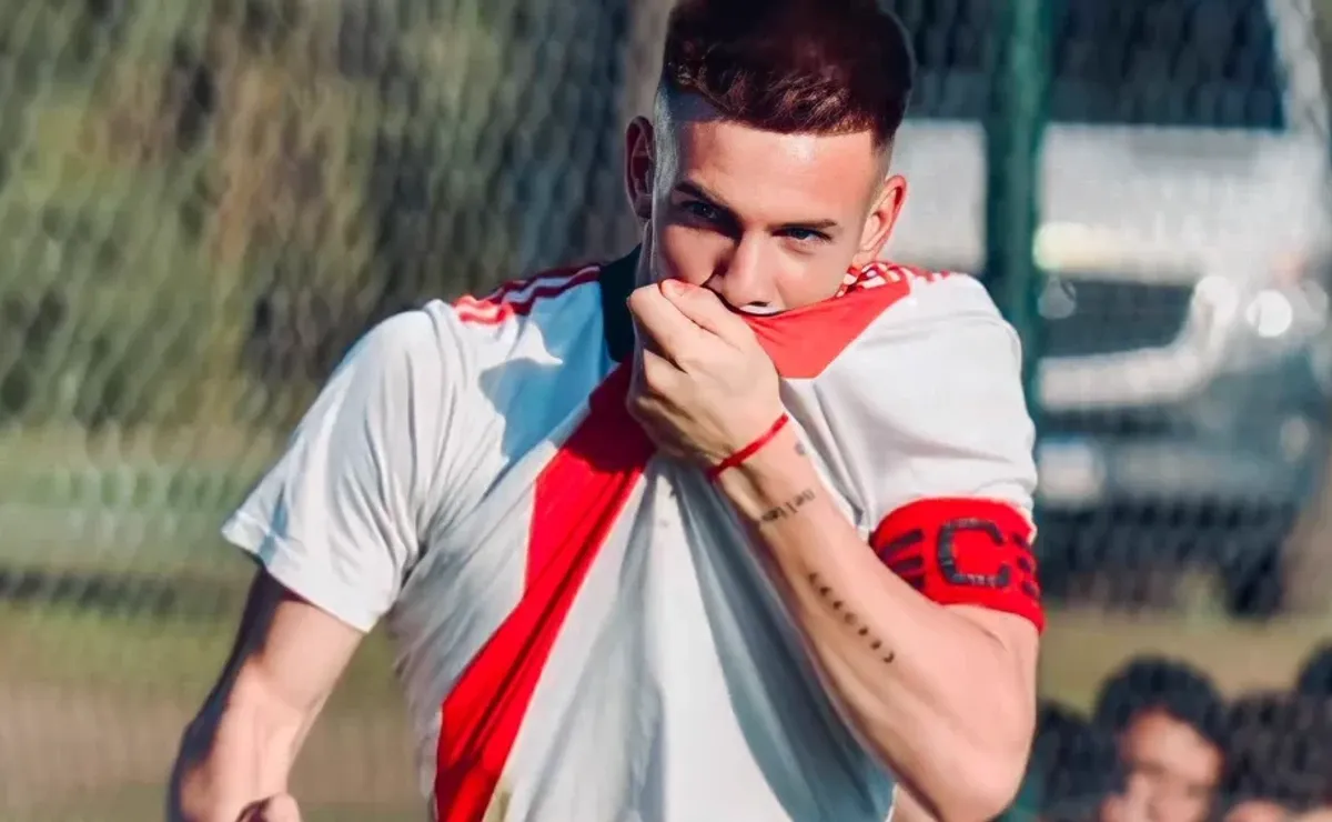 Mastantuono se ganó el respaldo de los hinchas de River.
