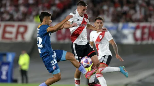 River enfrenta a Arsenal.