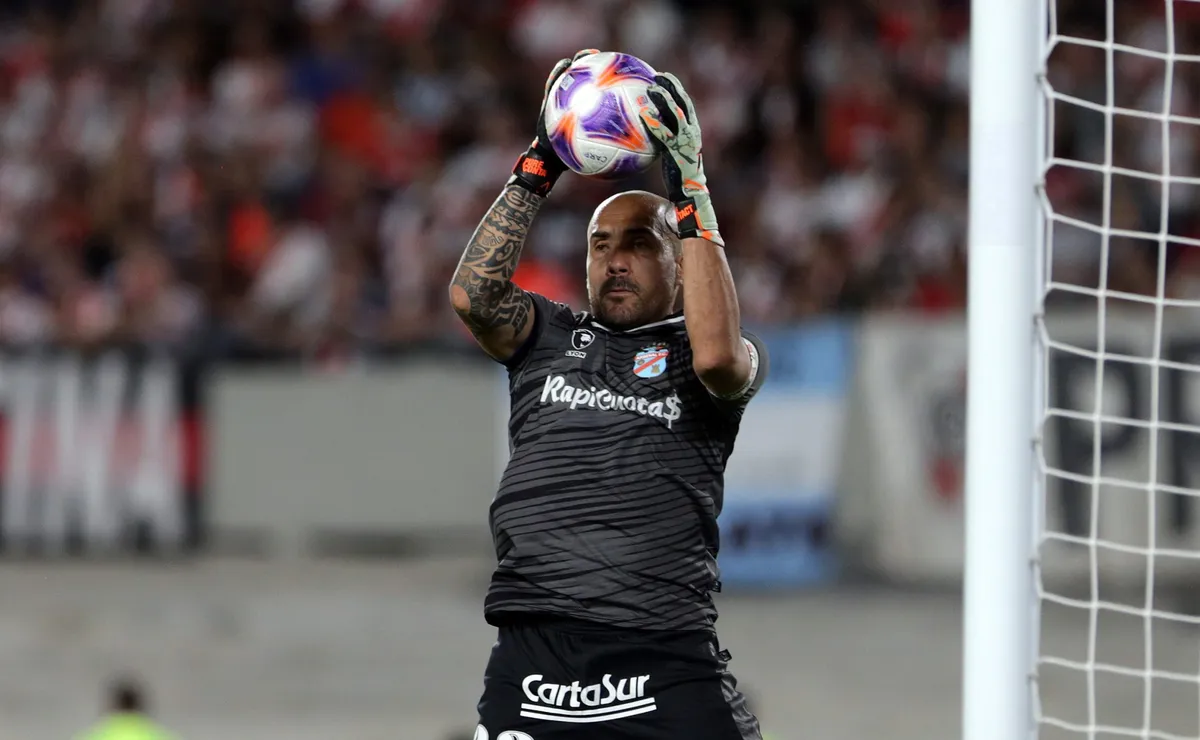 El arquero de Arsenal palpitó el partido del domingo en el Monumental.