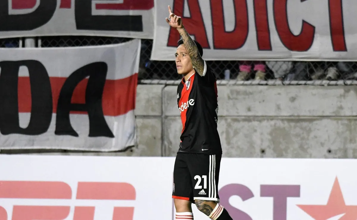 El Más Grande se puso en ventaja con un golazo de Barco.