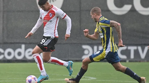 Lautaro River entrenó con Primera