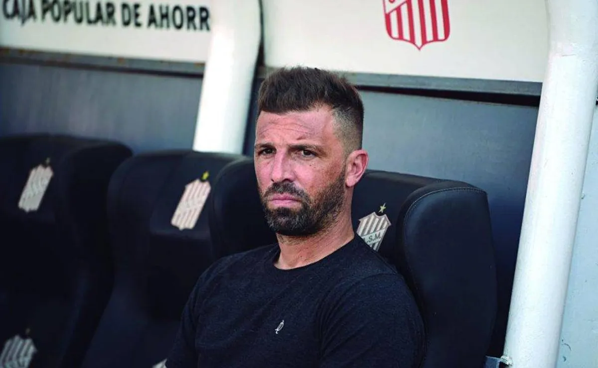 ¿Se suma un nuevo entrenador al cuerpo técnico de River?
