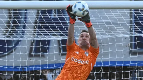 Armani está obligado a mejorar su performance en los penales. (Foto: LPM).