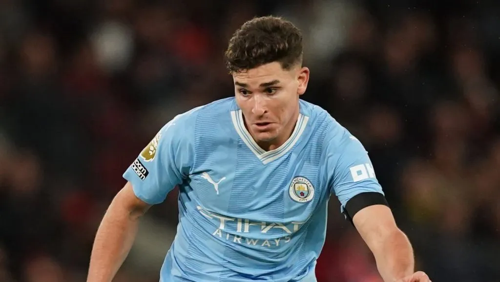 julian alvarez manchester united