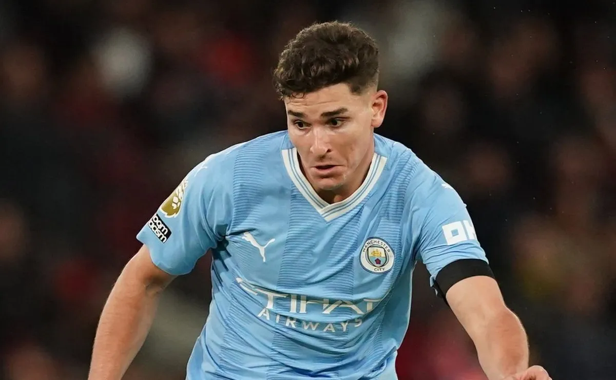 Julián Álvarez la está rompiendo esta temporada con el City