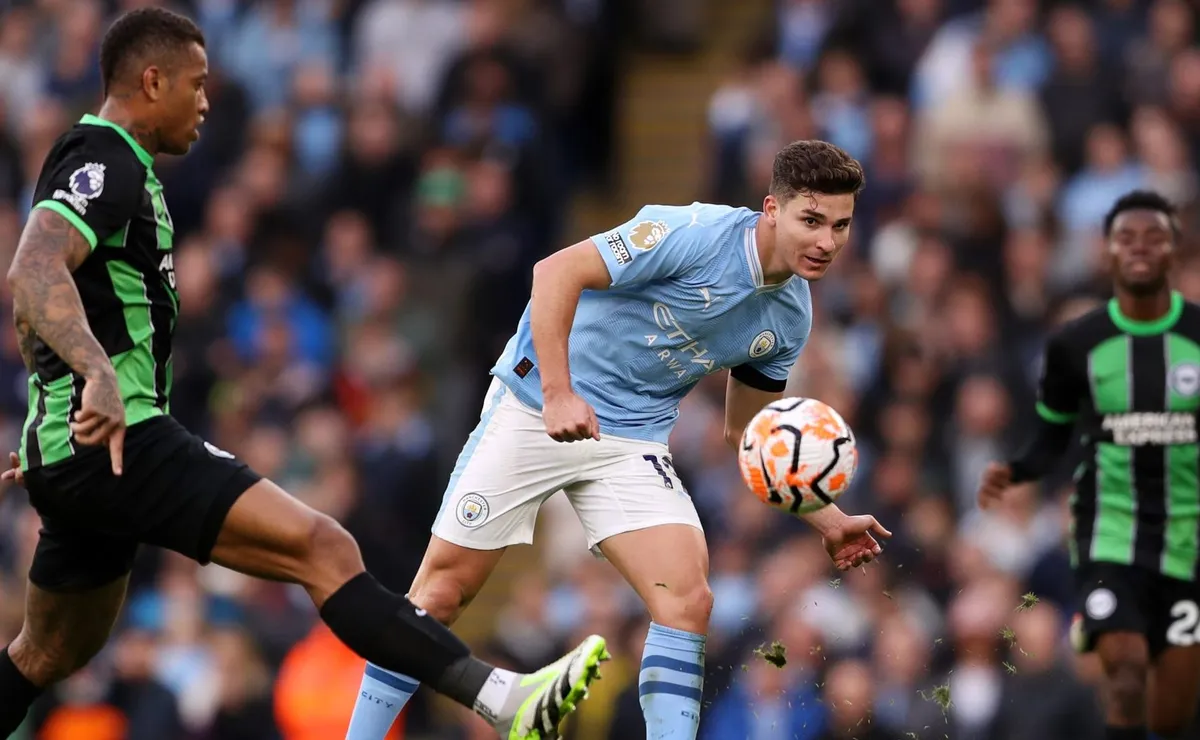 Julián Álvarez volvió a marcar con la camiseta del City