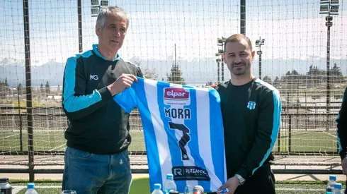 Rodrigo Mora fue presentado como nuevo refuerzo de Alas Argentinas de Bariloche.