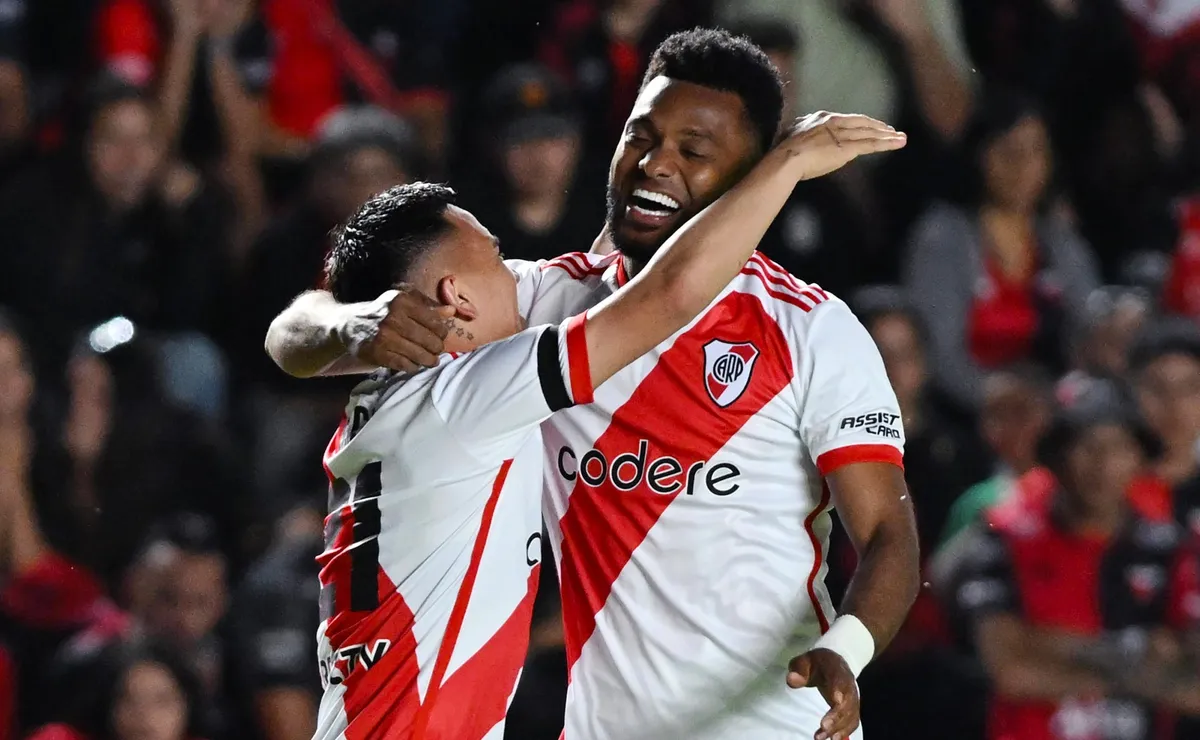 El Colibrí volvió al gol y aportó un doblete.