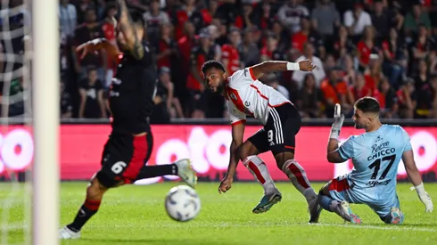El Más Grande visitó a Colón y vuelve a entrenar en Ezeiza.