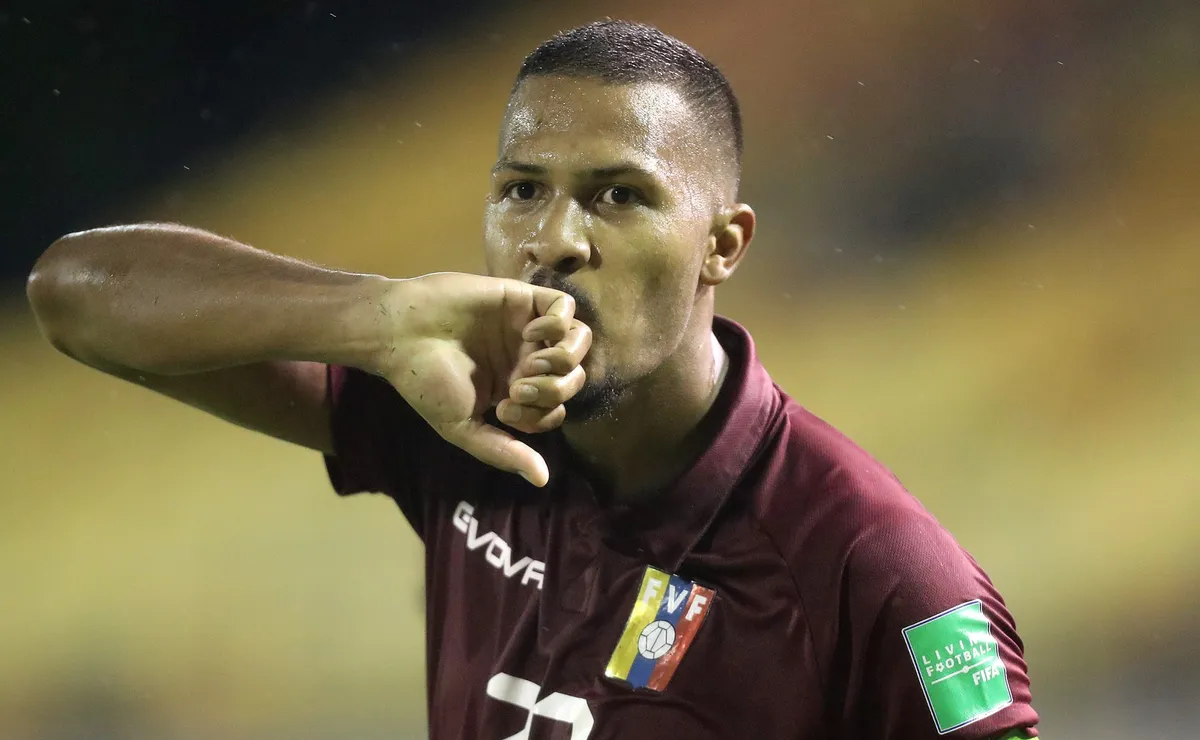 El Rey Salomón marcó en la goleada de Venezuela.