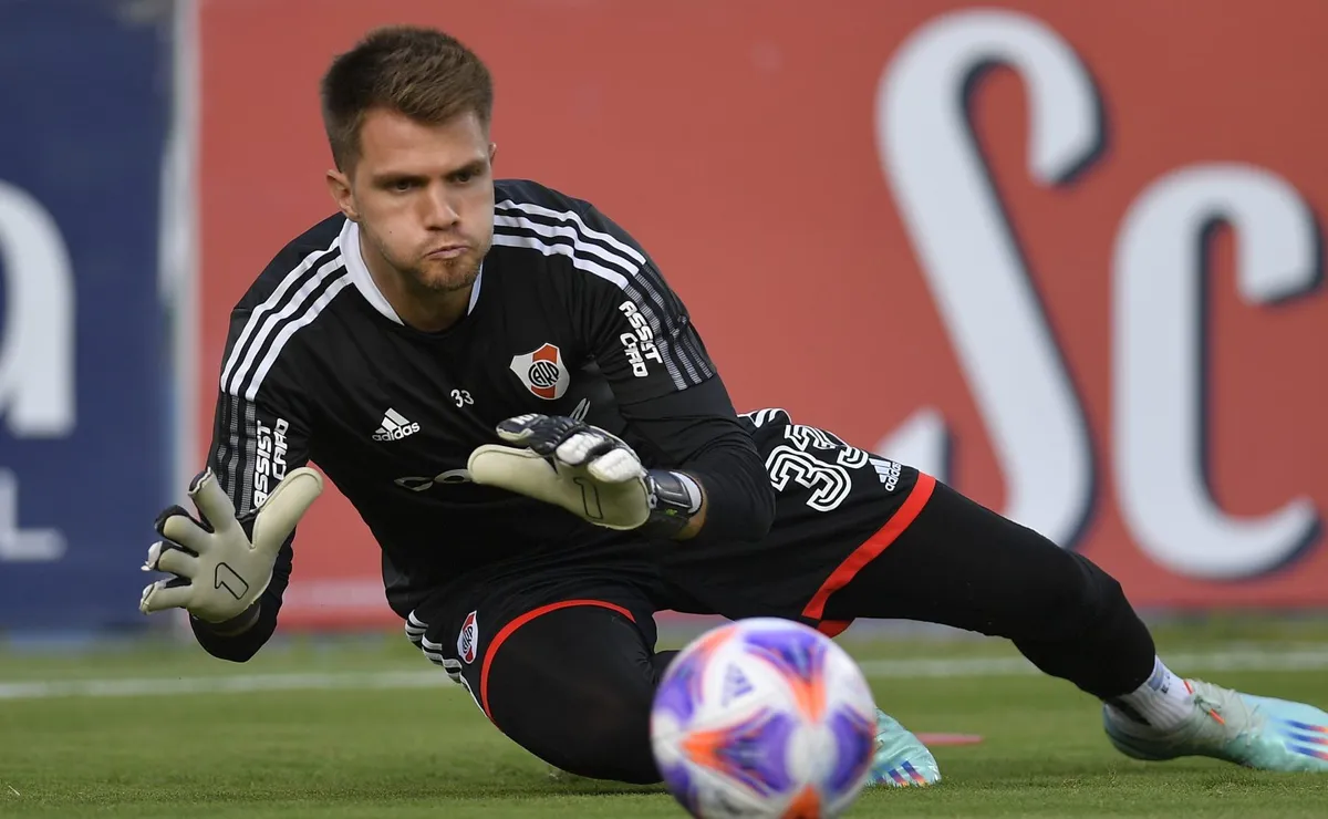 Ezequiel Centurión disputó 45 partidos en la Reserva de River y recibió 43 goles.