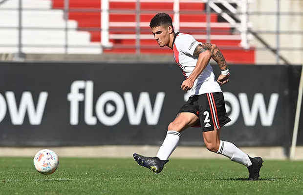 River no le hizo contrato a Petrasso a fines de 2022 y por eso el futbolista se sumó libre a Independiente Rivadavia. (Foto: Prensa River).