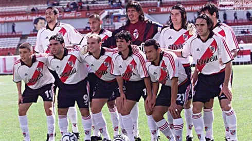 Día de la Madre: el día que River las homenajeó con un curioso cambio de sponsor