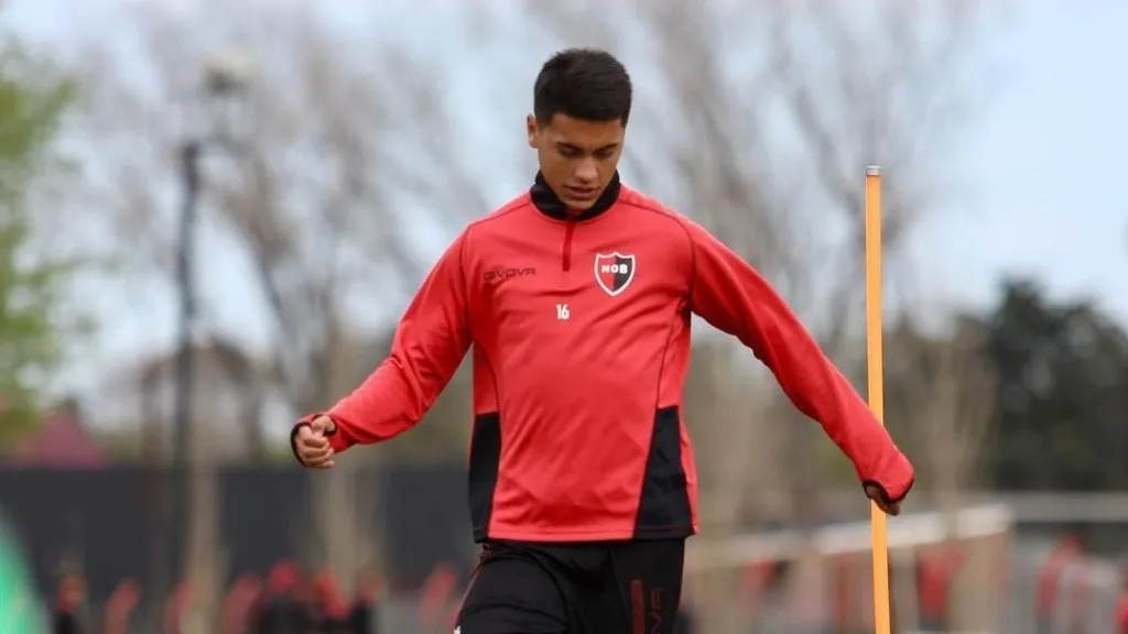 Esteban Fernández jugó muy poco en la Lepra. Foto: Prensa NOB.