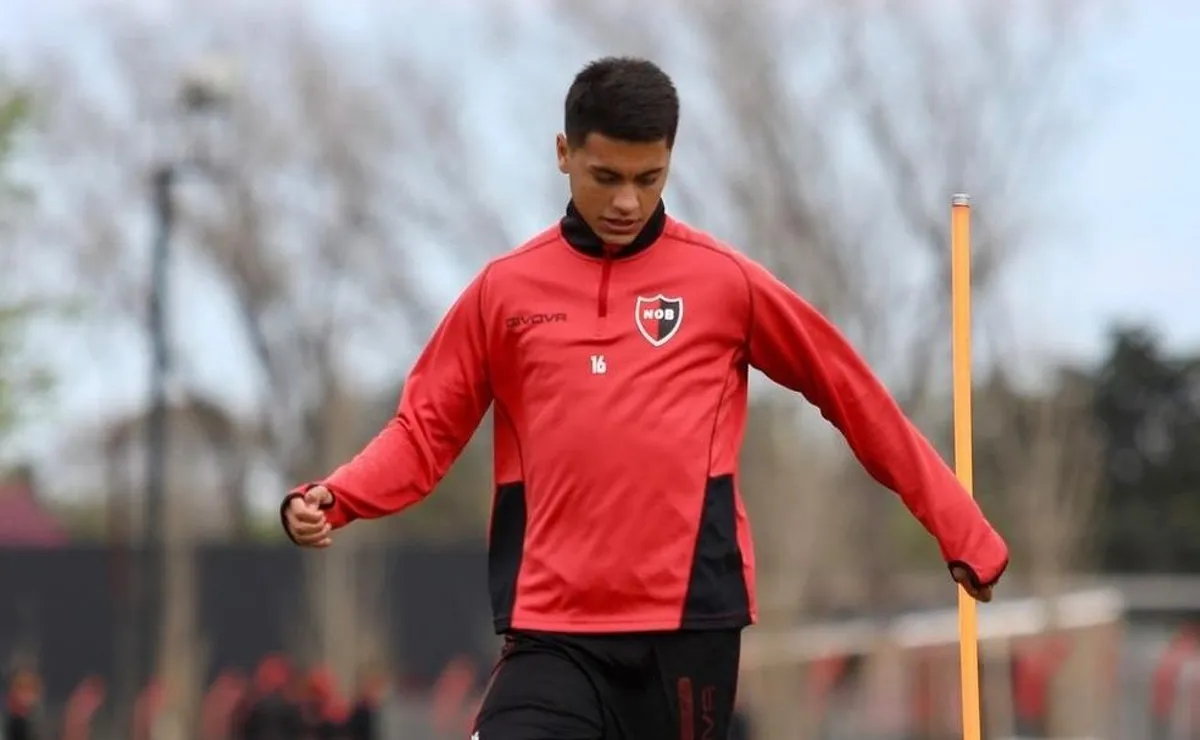 Esteban Fernández jugó muy poco en la Lepra. Foto: Prensa NOB.